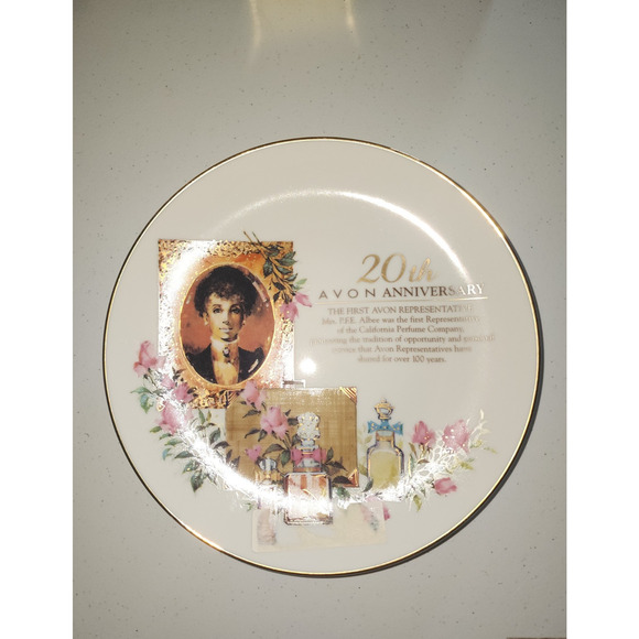 VTG Avon Collectible 20th anniversary 8.5" plate The Avon Rose 1995 Gold Trim - Picture 2 of 3